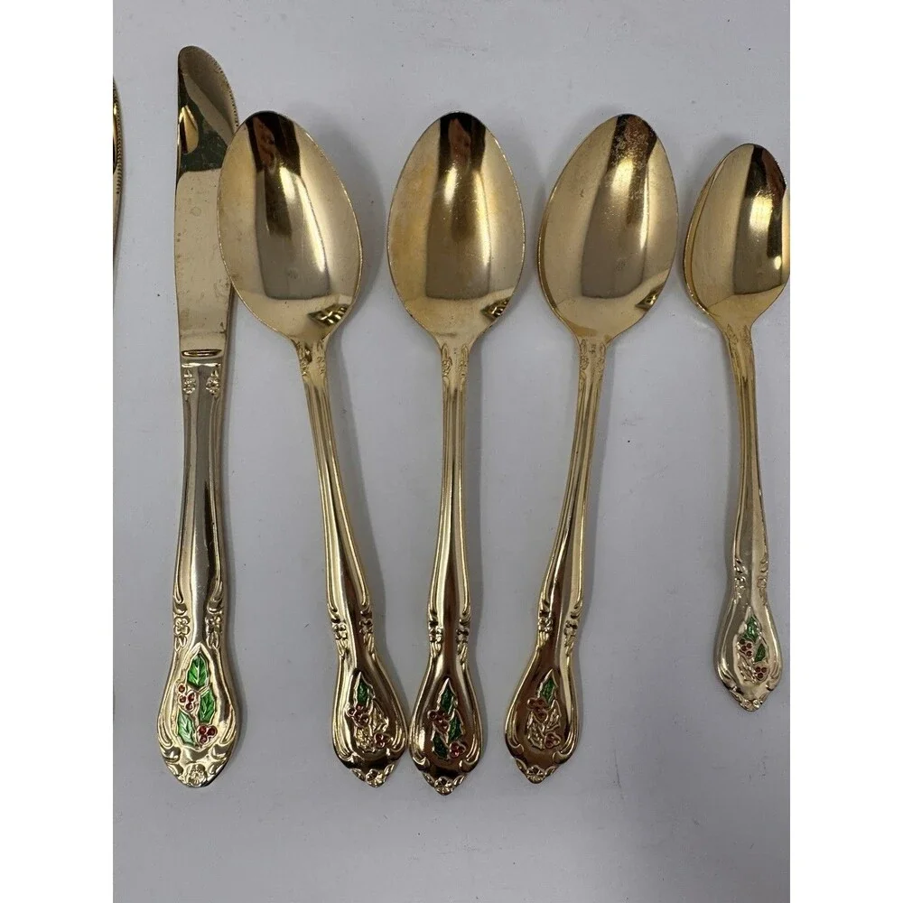 Holly Berry Gold Flatware 19 Pc Service for 4 Christmas Vintage Classic